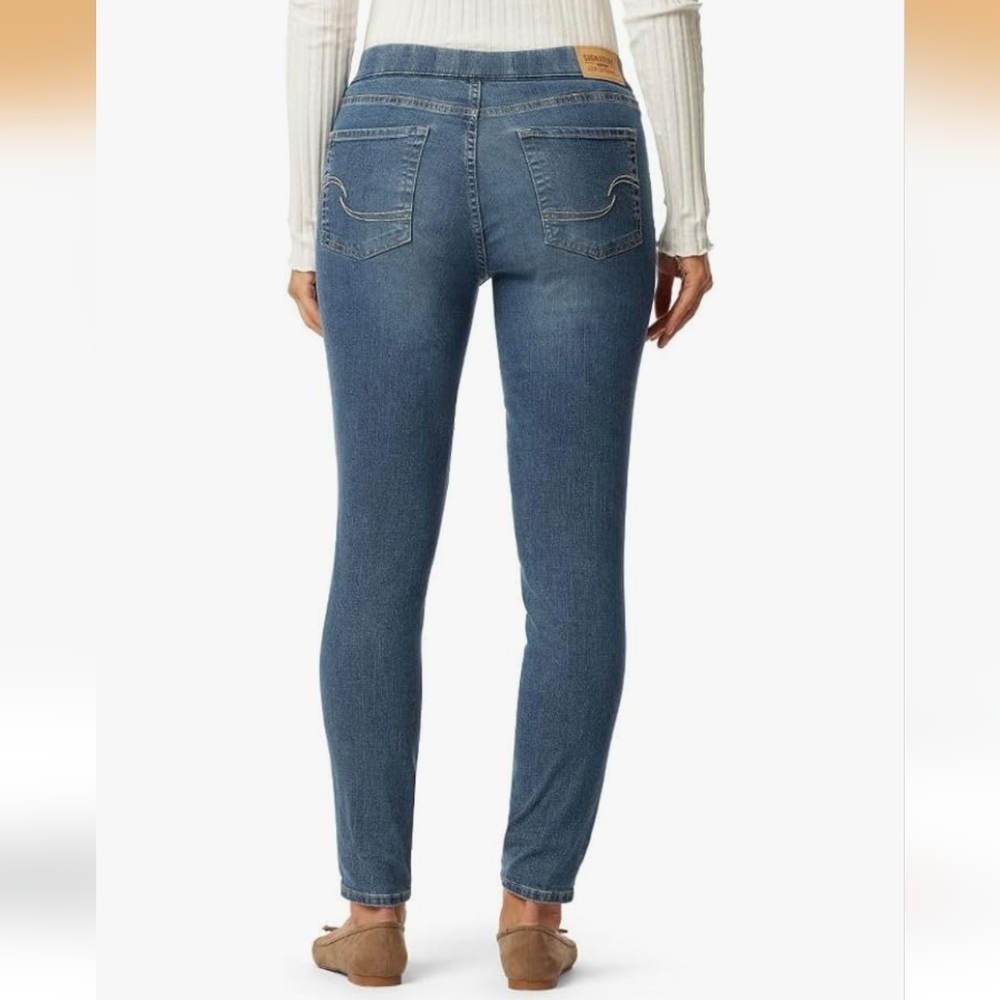 NWT LEVI STRAUSS SIGNATURE PULL ON SKINNY JEAN Size 10 W30 - Picture 2 of 11